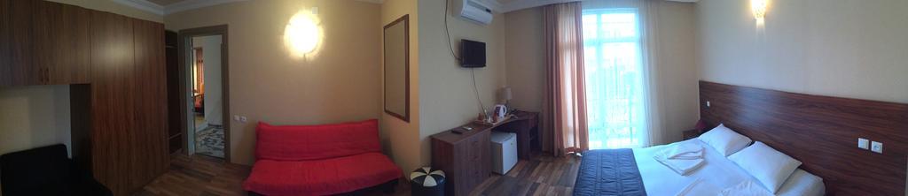Guest House Smile Kobuleti Rom bilde