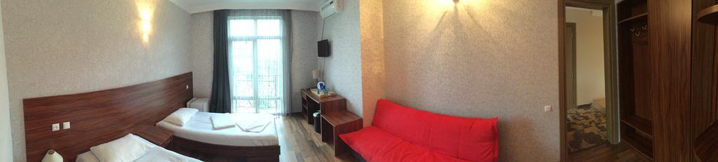 Guest House Smile Kobuleti Rom bilde